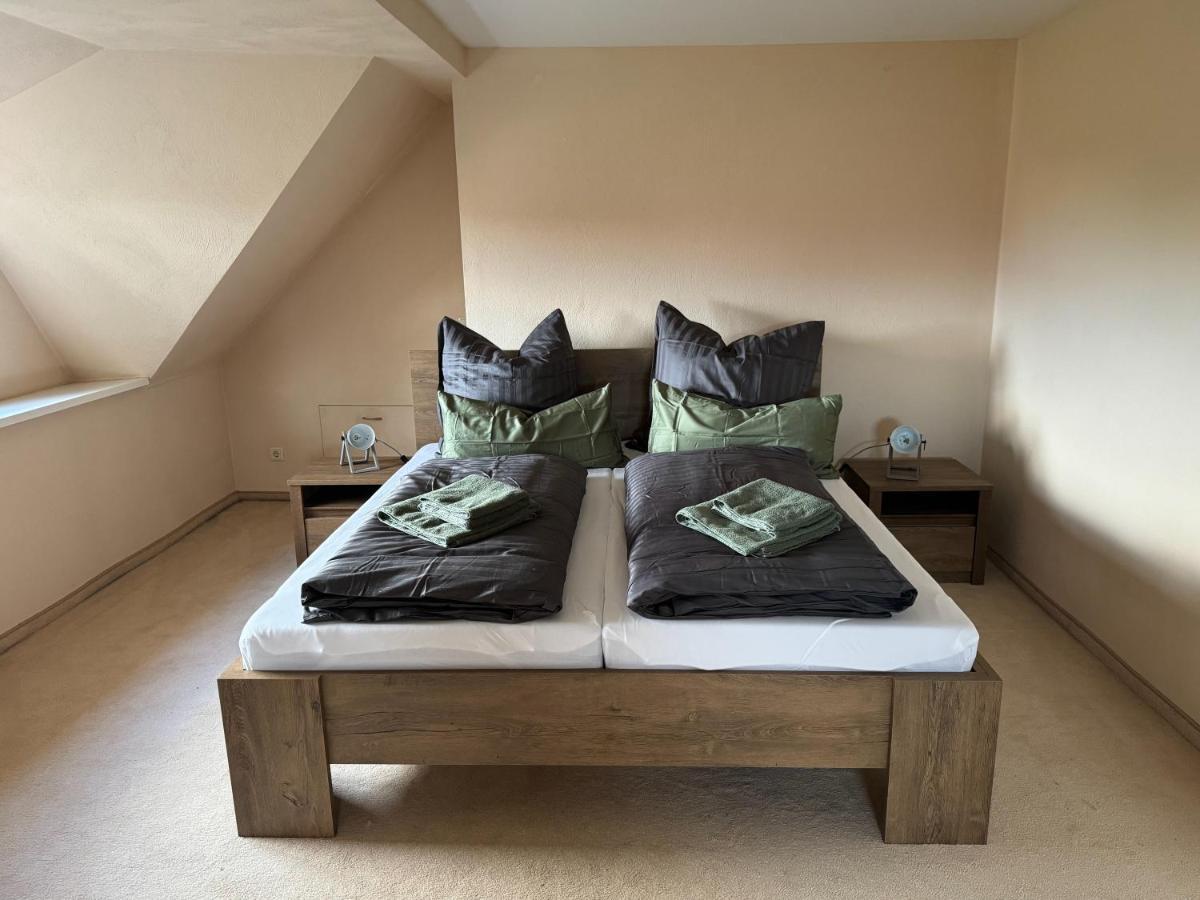 205 Qm "Traumtor" Mit Sauna, Whirlpool, Kamin Und 3 Terrassen Mit Blick In Die Boehmisch Saechsische Schweiz Дрезден Экстерьер фото